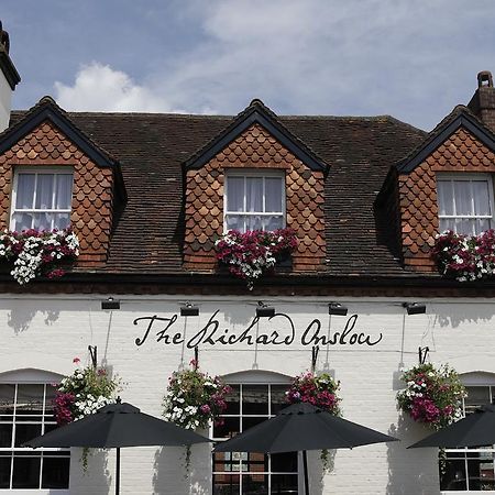 The Richard Onslow Cranleigh Dış mekan fotoğraf